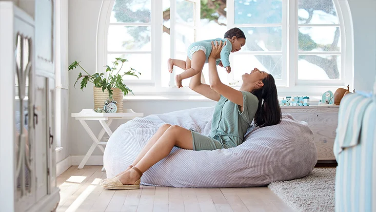 AIWA Portable Air Conditioning YUKIAIR-Mother with baby in fresh air